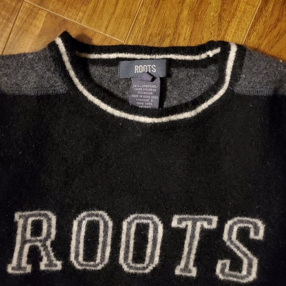 Vintage 90s Lambswool Roots Sweater - Picture 3 of 4